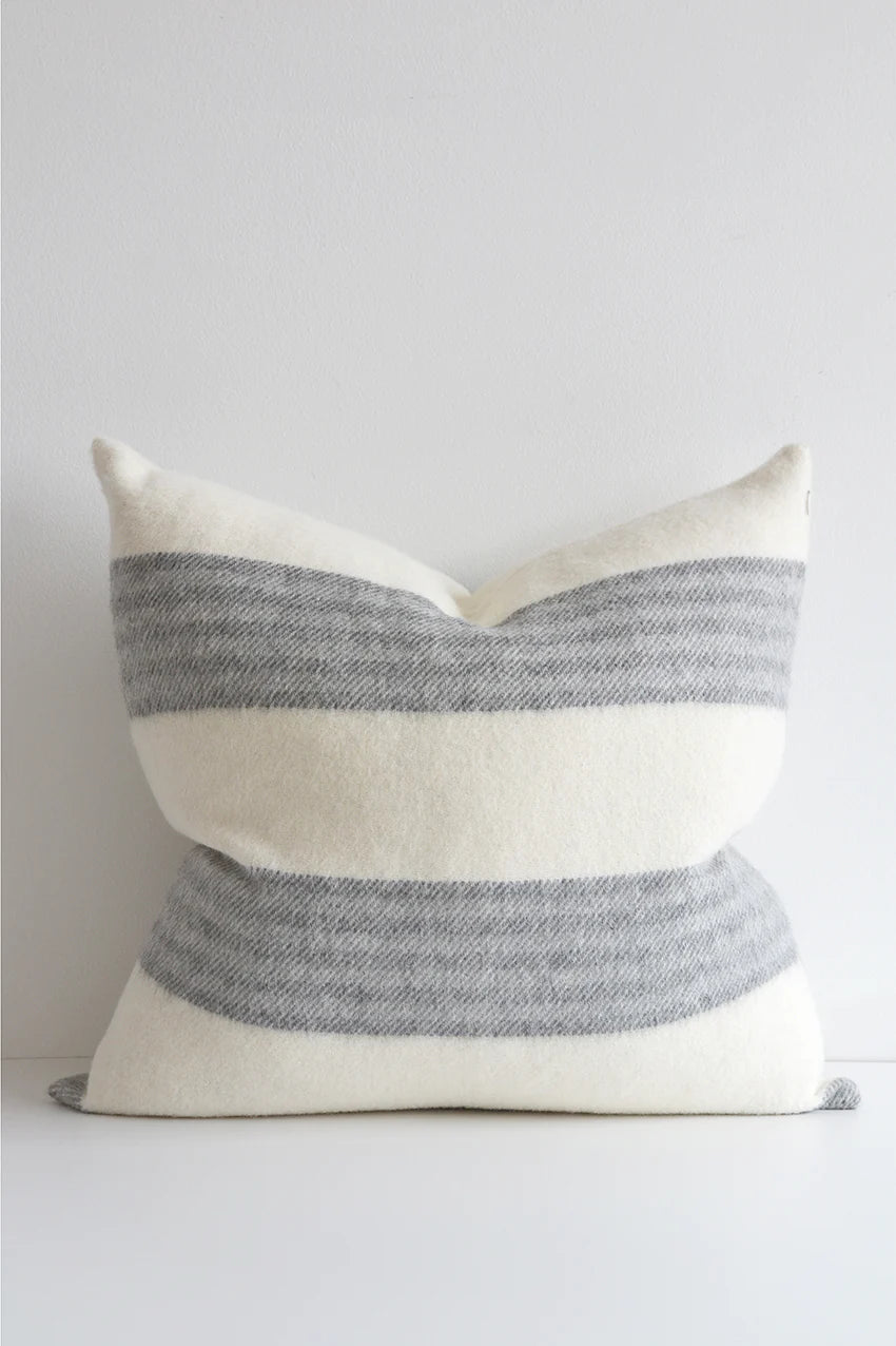 Soft and Sustainable Oxford Wool Throw in Charcoal Grey