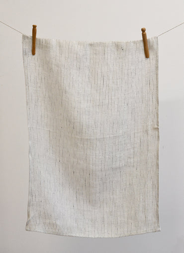 The subtle Morse code dots give this linen tea towel a subtle and stylish look. The perfect match for any kitchen. Made form sustainable European linen 100% European linen Size 18 x27 inches Proudly designed and made in Canada Machine washable