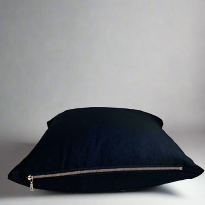 These stunning 100% linen pillow covers are made from the finest Oeko-Tex® certified linen and feature an exposed YKK zipper. This linen has been washed to produce a soft to the touch finish and reduced shrinking.  Luxurious yet casual, linen is a classic that works beautifully in any home or cottage.  Made to order. These pillow covers are handmade in Canada.  Pillow cover only - insert not included.  Size: 18 x 18