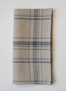 This understated plaid will be your favorite napkin for everyday or special occasions. Made from 100% linen, and made in Canada from European linen.  100% European linen A generous size of 22 x 22 inches