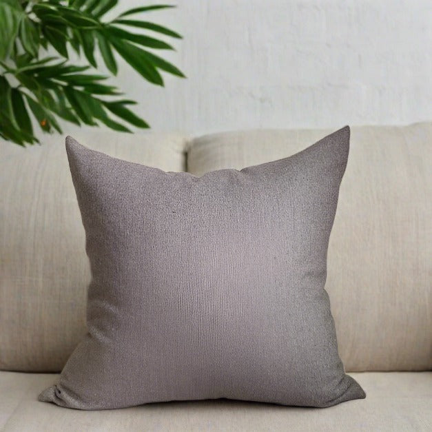 These beautiful 100% linen pillow covers are made from the finest Oeko-Tex® certified linen and feature an exposed contrasting zipper. This linen has been washed to produce a soft to the touch finish and reduced shrinking.  Luxurious yet casual, linen is a  classic that works beautifully in any space.  Made to order. These pillow covers are handmade in Canada.  Pillow cover only - insert not included.  Size: 18 x 18 inches