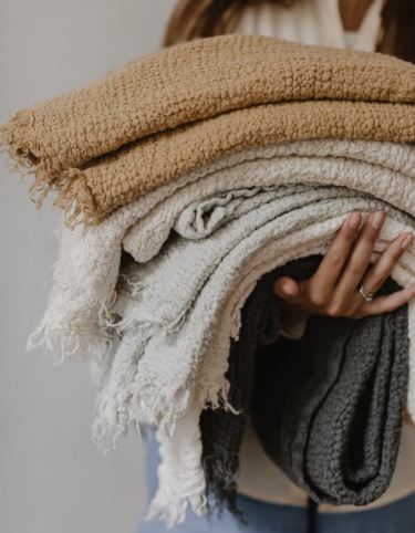 Stone-washed Linen Throw with Fringe - Grey, Chestnut and Sage Green