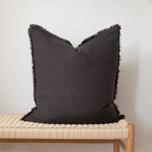 These 100% Linen pillow covers are made from the finest French and Belgian flax. Colour Black 