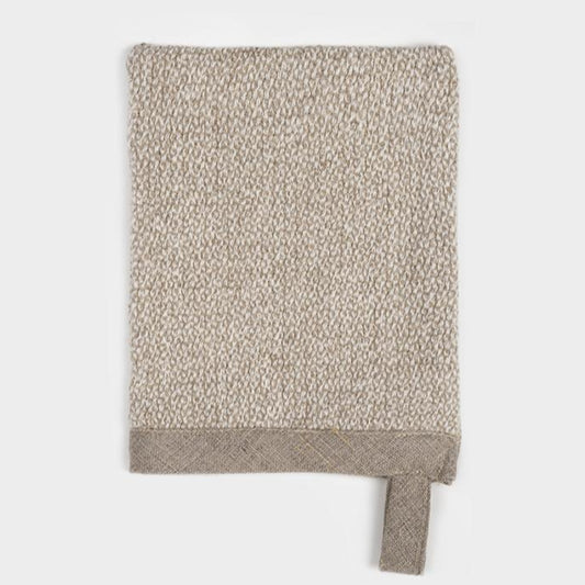 Oeko-Tex certified 100% linen bath mitt in natural colour